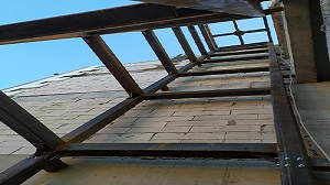 Strutture metalliche per ascensori posizionati all'esterno